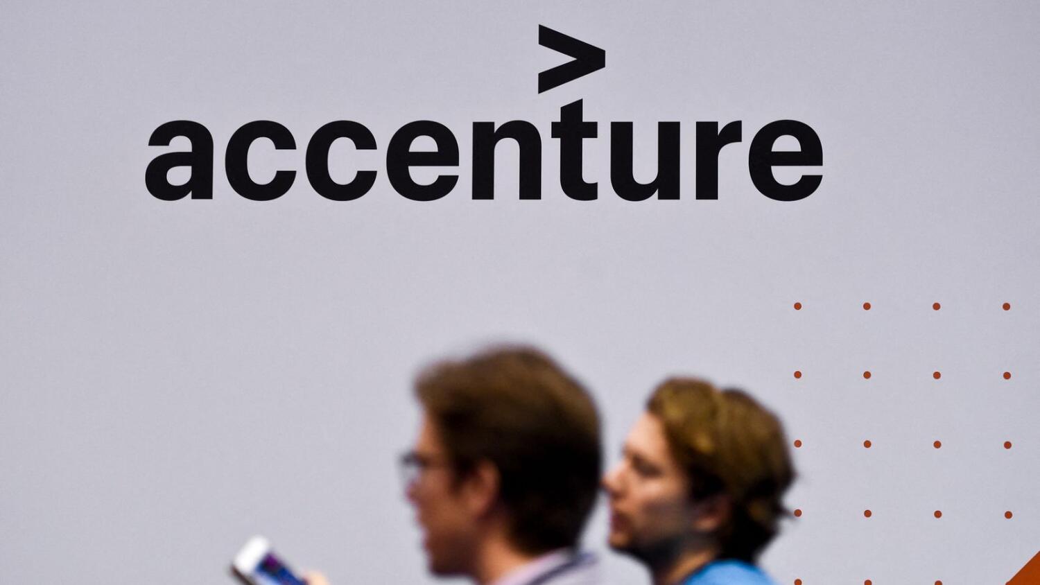 accenture logo with two people